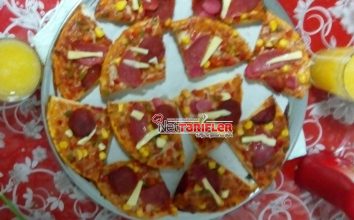 Pizza (mayalı hamurdan)